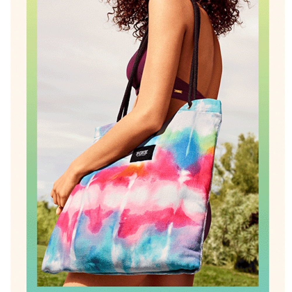 It's a Towel ! It's a Tote ! Tie dye Towel Tote